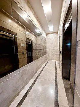 Satılır 3 otaqlı mənzil 147.5 m²