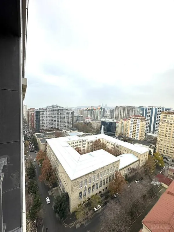 Satılır 2 otaqlı mənzil 80 m²