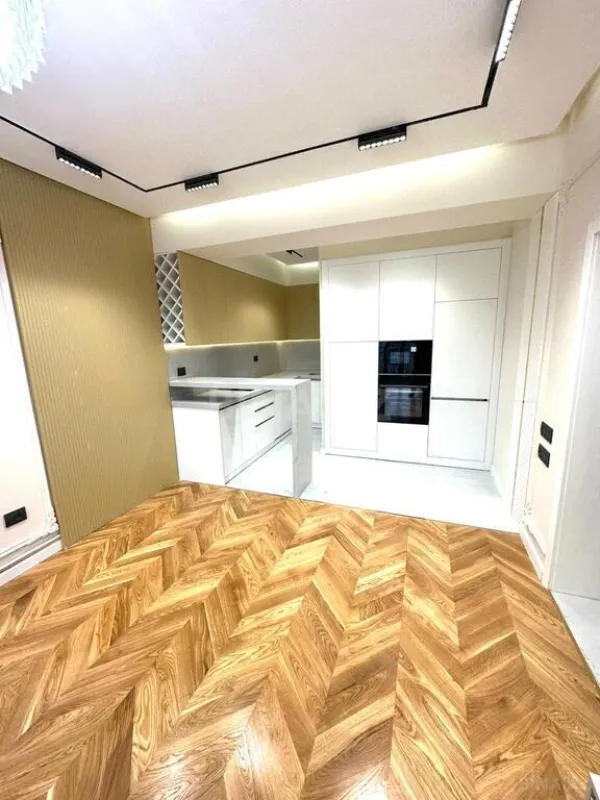 Satılır 2 otaqlı mənzil 80 m²