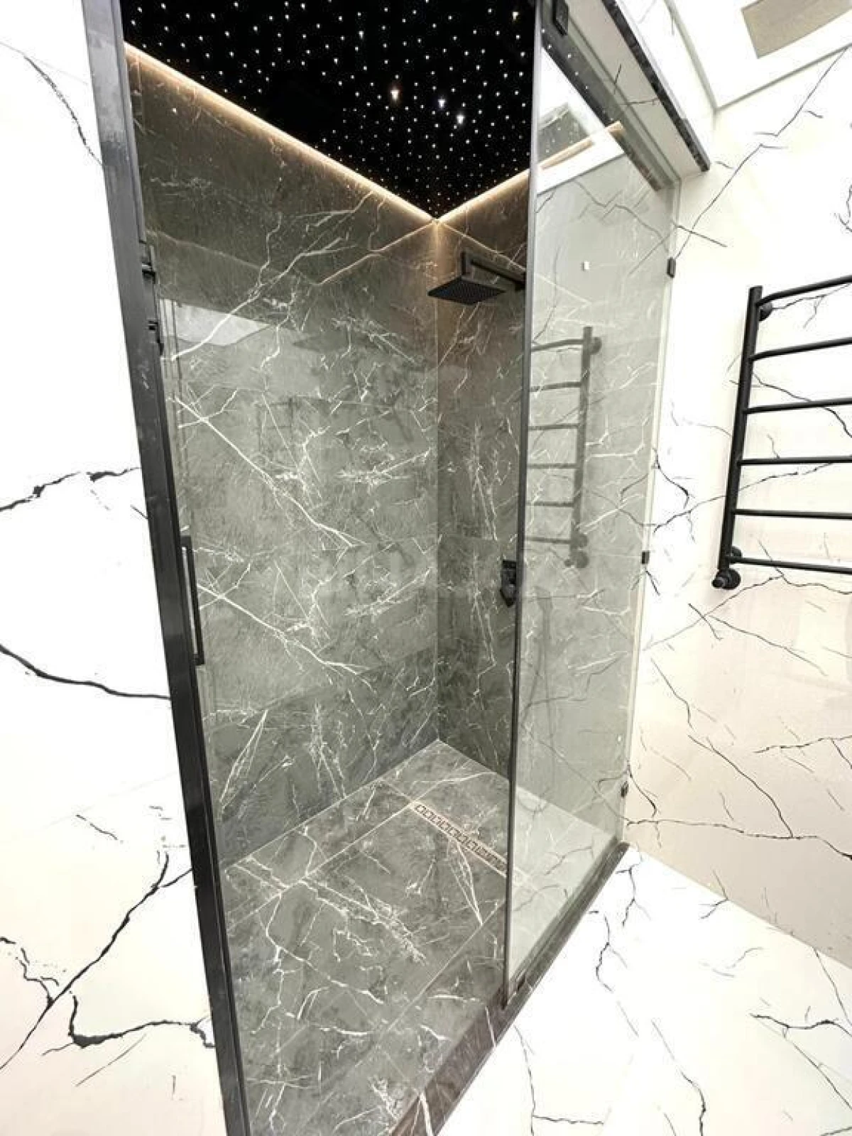 Satılır 2 otaqlı mənzil 80 m²