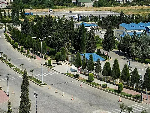 Satılır 7 otaqlı həyət evi 370 m²