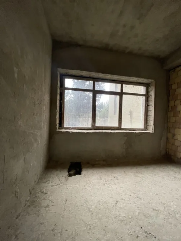 Satılır 7 otaqlı həyət evi 370 m²