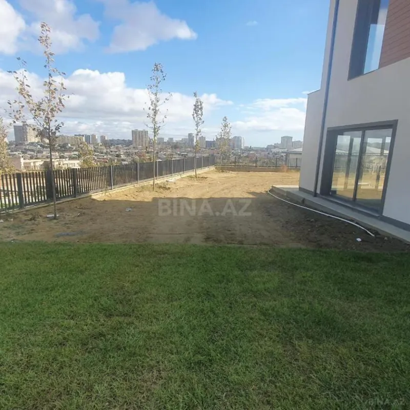 Satılır 7 otaqlı həyət evi 370 m²
