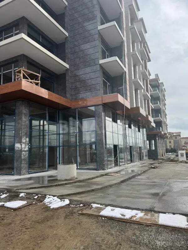 Satılır 4 otaqlı mənzil 260 m²