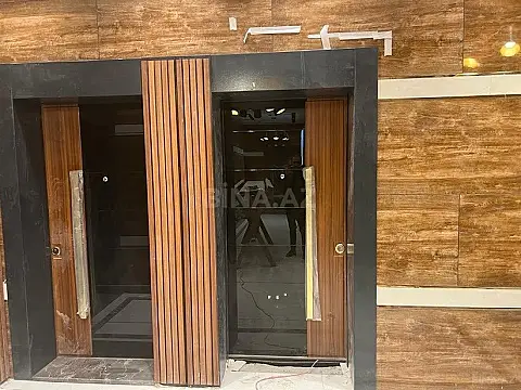Satılır 4 otaqlı mənzil 260 m²