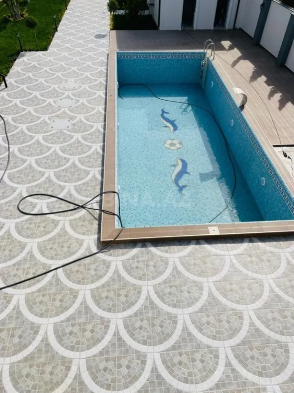 Kirayə verilir 5 otaqlı həyət evi 270 m²