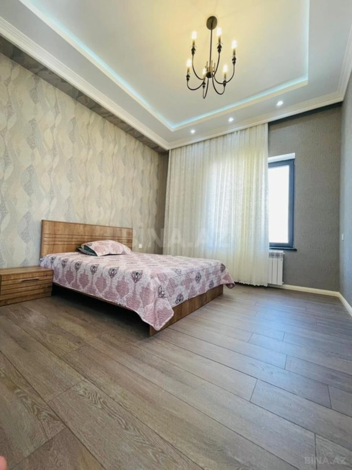 Kirayə verilir 5 otaqlı həyət evi 270 m²