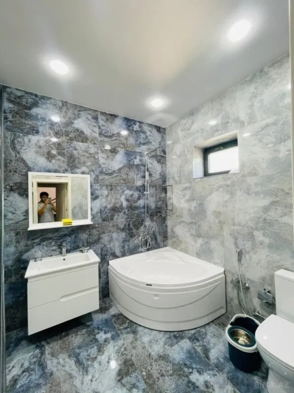 Kirayə verilir 5 otaqlı həyət evi 270 m²