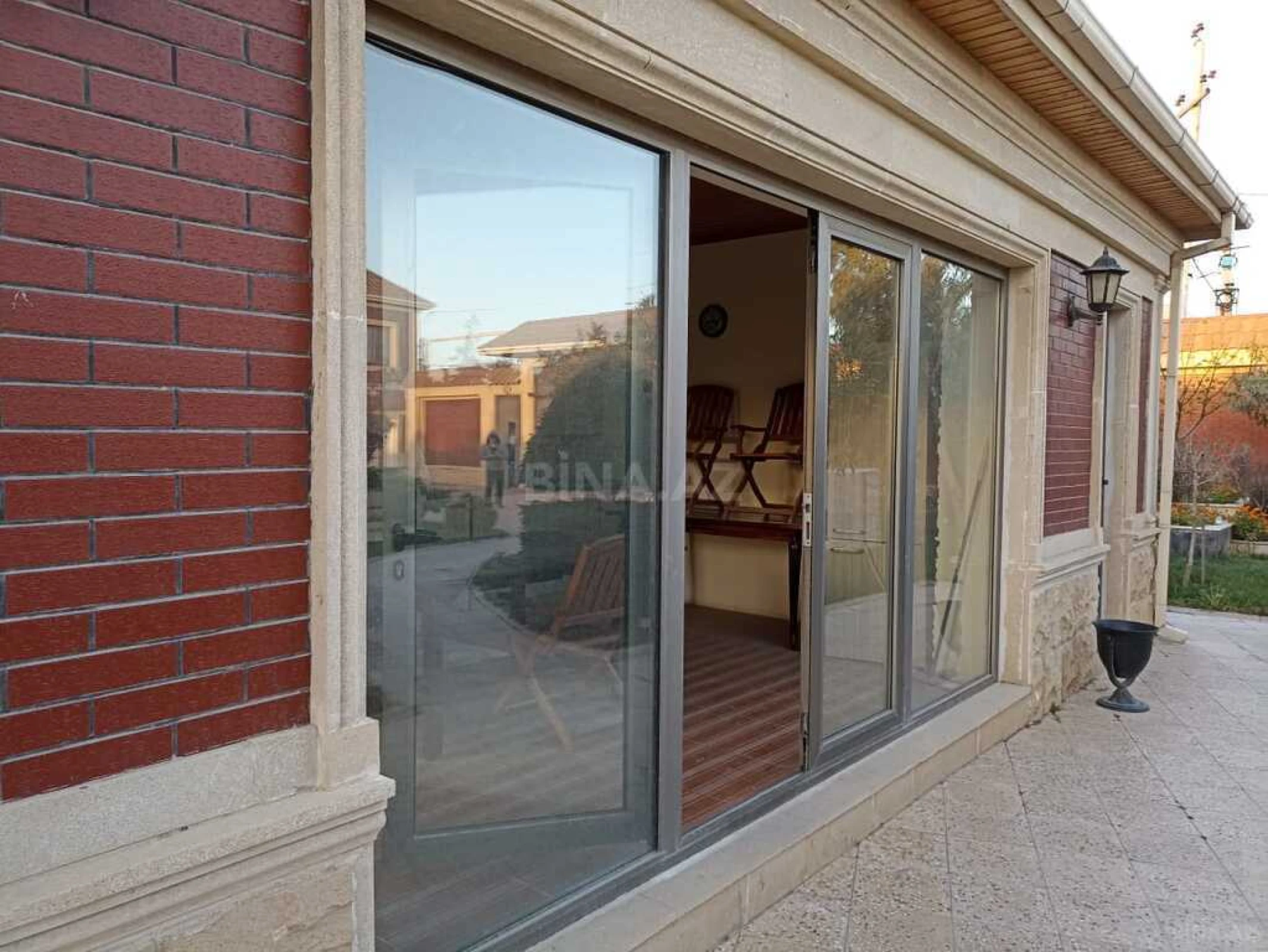 Kirayə verilir 8 otaqlı həyət evi 600 m²