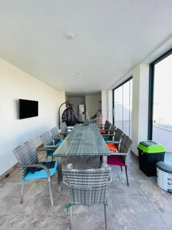 Kirayə verilir 5 otaqlı həyət evi 280 m²