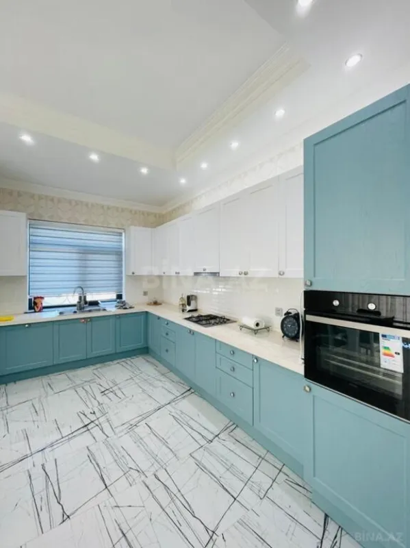 Kirayə verilir 5 otaqlı həyət evi 280 m²