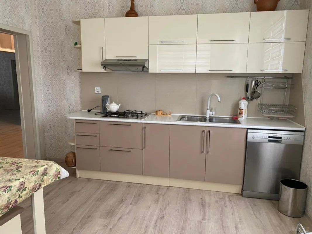 Kirayə verilir həyət evi 260 m²
