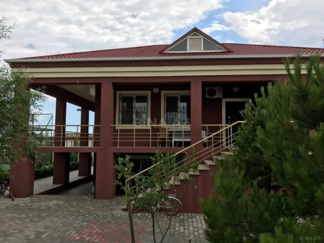 Kirayə verilir həyət evi 260 m²