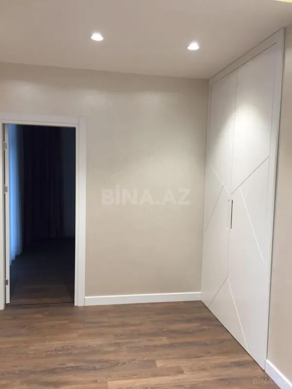 Kirayə verilir 5 otaqlı həyət evi 400 m²