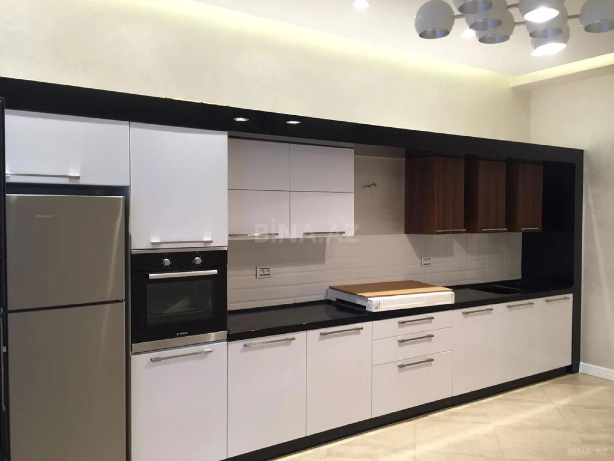 Kirayə verilir 5 otaqlı həyət evi 400 m²