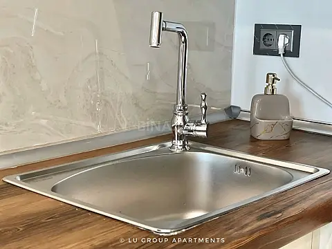 Kirayə verilir 2 otaqlı mənzil 50 m²