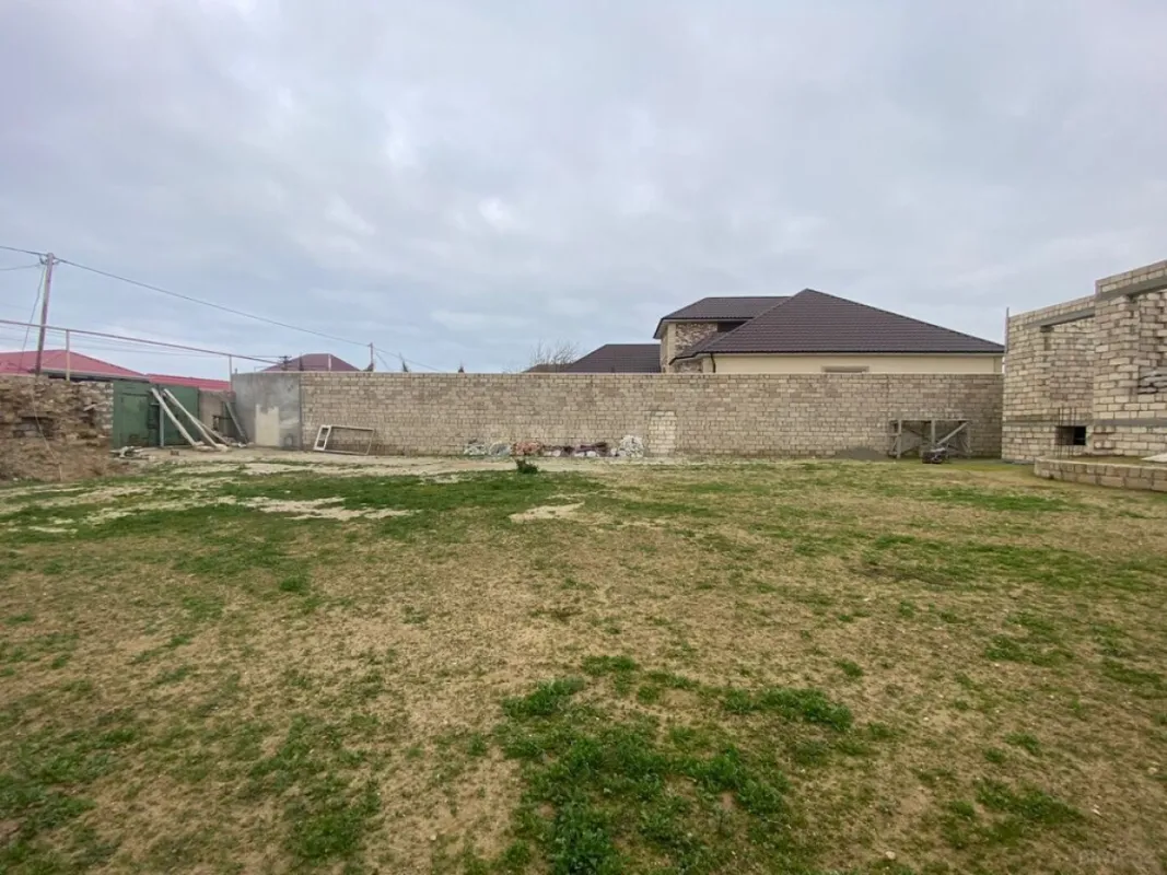 Satılır torpaq sahəsi 10 m²