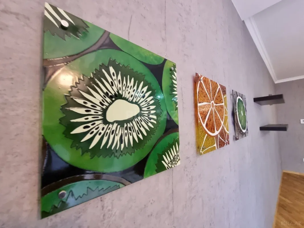 Satılır 3 otaqlı mənzil 133 m²