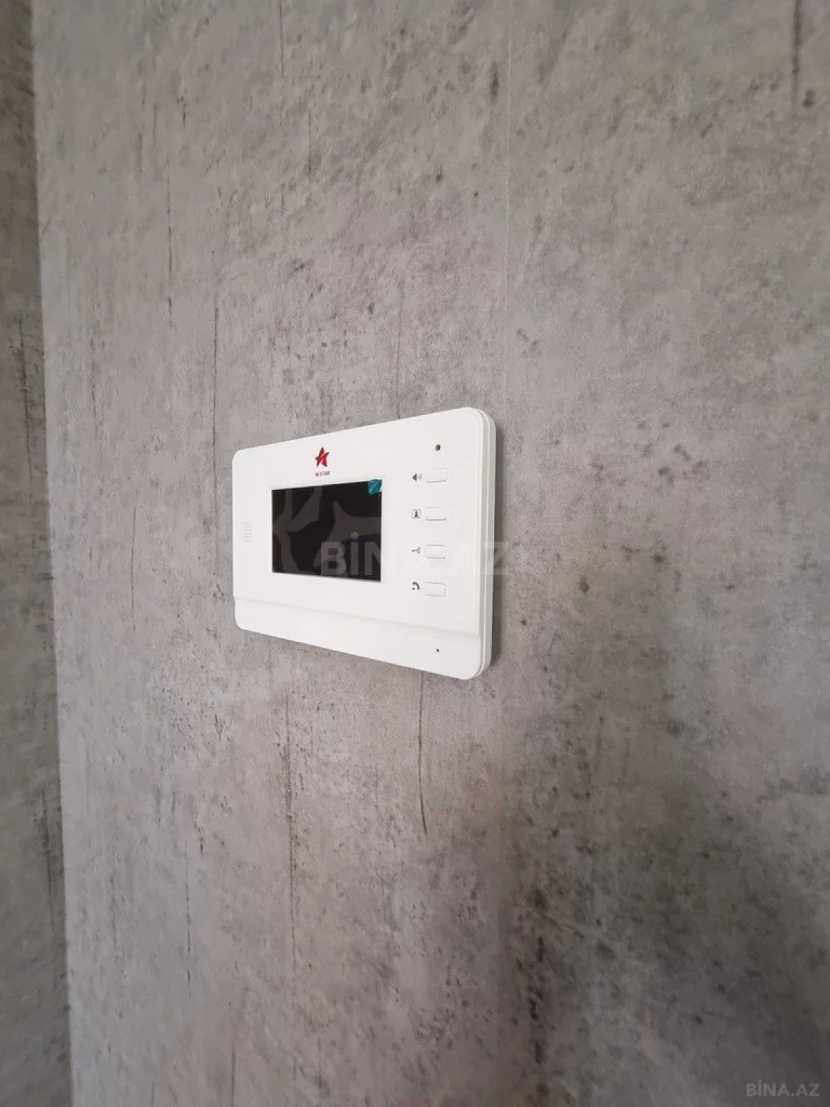 Satılır 3 otaqlı mənzil 133 m²