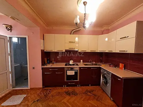 Satılır 4 otaqlı mənzil 125 m²
