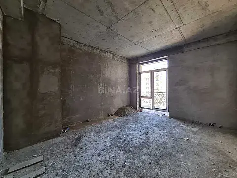 Satılır 4 otaqlı mənzil 171 m²