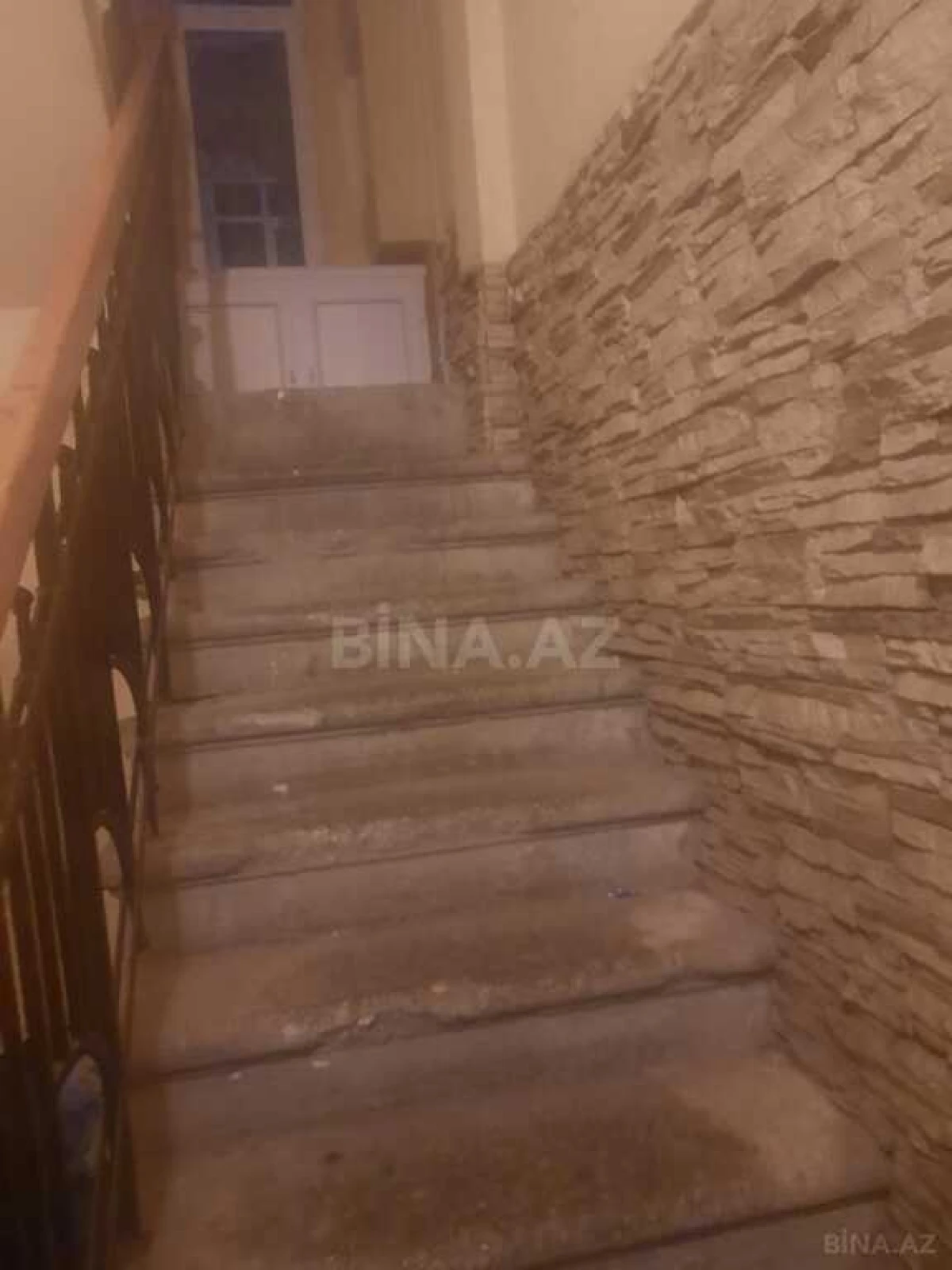 Satılır 3 otaqlı mənzil 150 m²