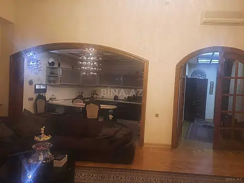 Satılır 3 otaqlı mənzil 150 m²