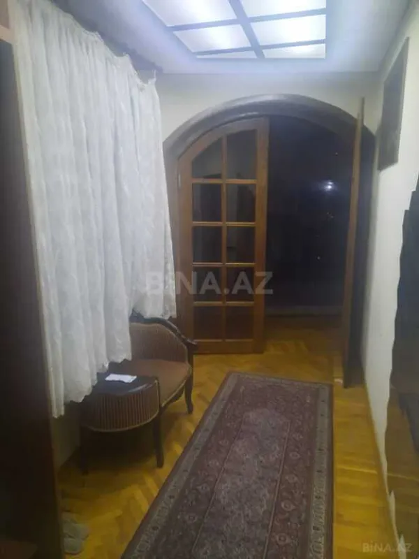 Satılır 3 otaqlı mənzil 150 m²
