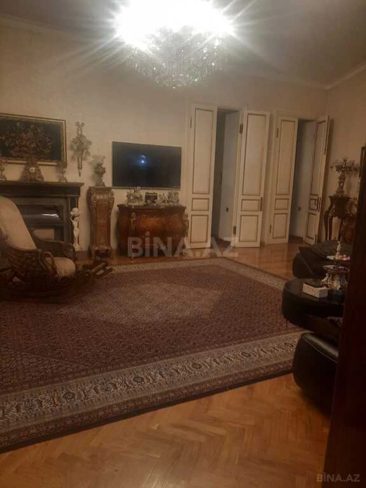 Satılır 3 otaqlı mənzil 150 m²