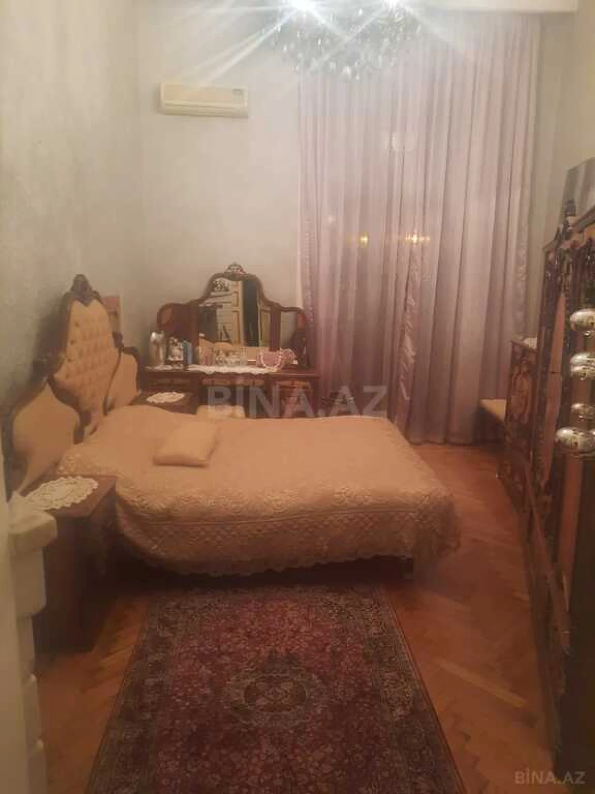 Satılır 3 otaqlı mənzil 150 m²
