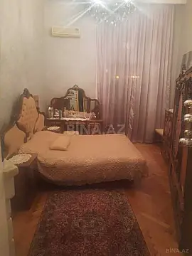 Satılır 3 otaqlı mənzil 150 m²