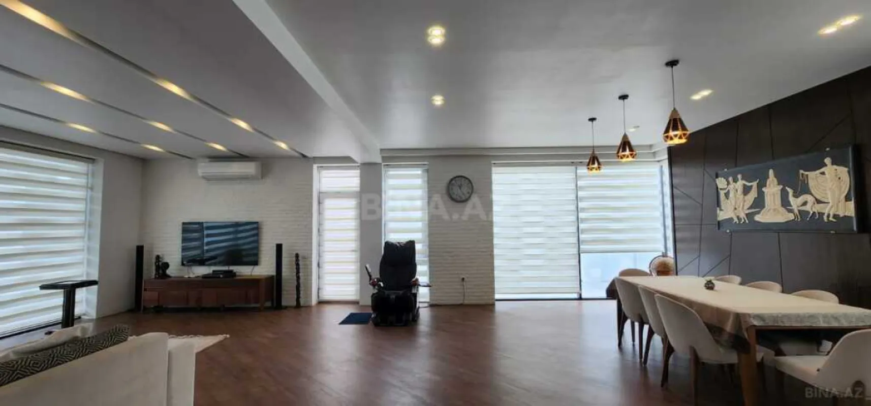 Satılır 5 otaqlı həyət evi 350 m²