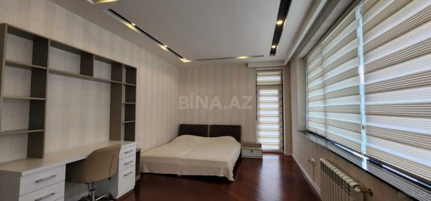 Satılır 5 otaqlı həyət evi 350 m²