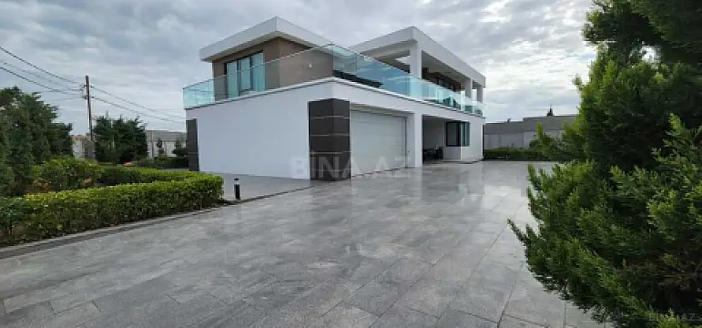 Satılır 5 otaqlı həyət evi 350 m²