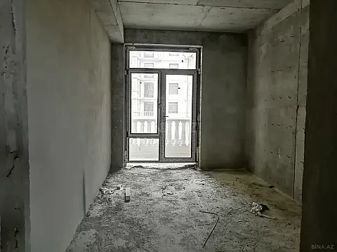 Satılır 3 otaqlı mənzil 140 m²