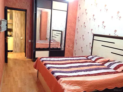 Kirayə verilir 2 otaqlı mənzil 100 m²