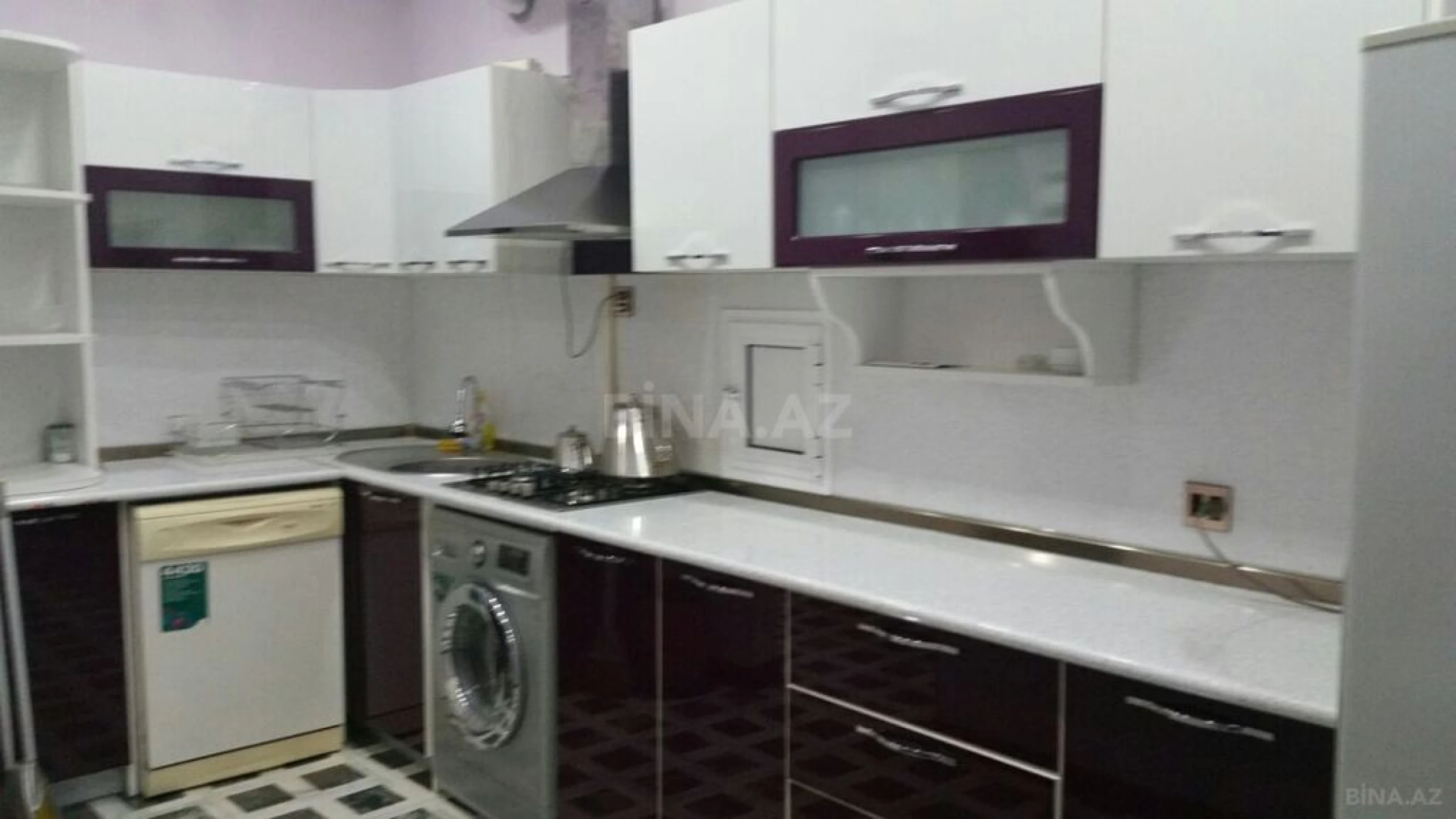 Kirayə verilir 2 otaqlı mənzil 100 m²