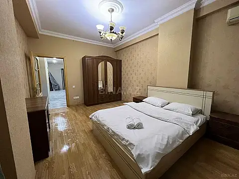 Kirayə verilir 2 otaqlı mənzil 100 m²