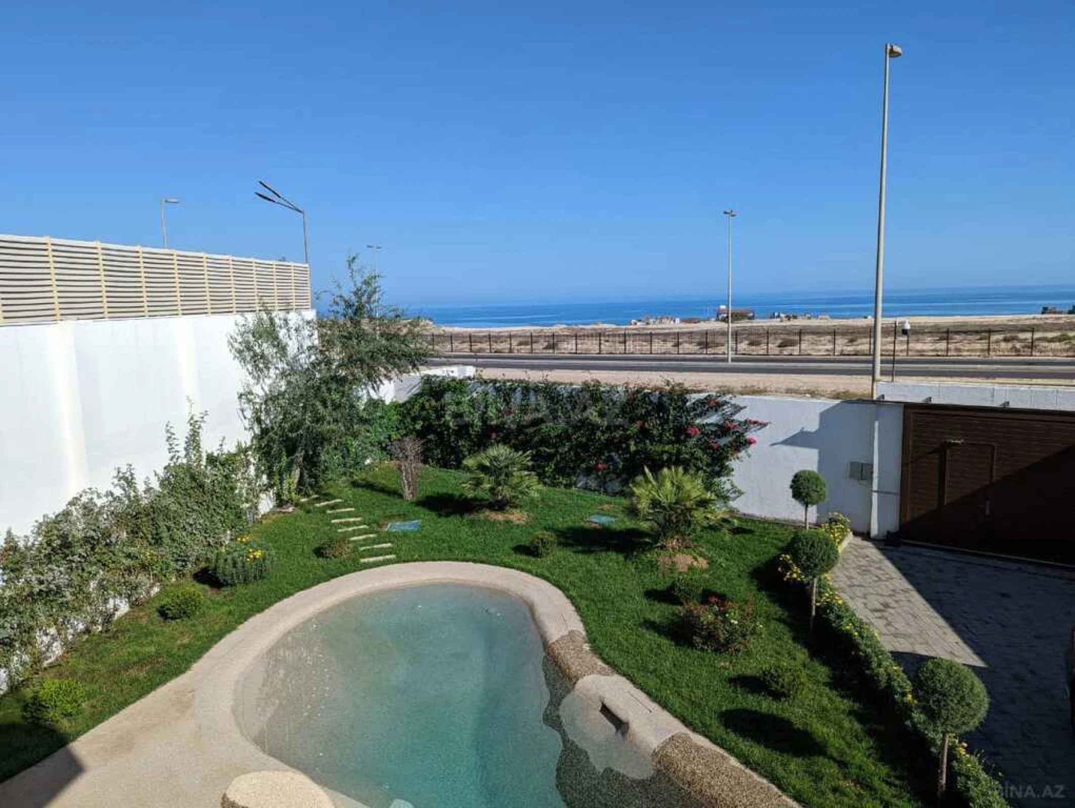 Kirayə verilir həyət evi 300 m²