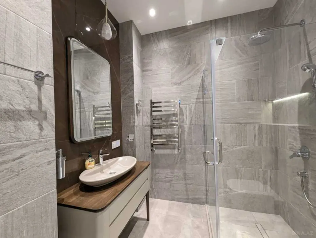 Kirayə verilir həyət evi 300 m²