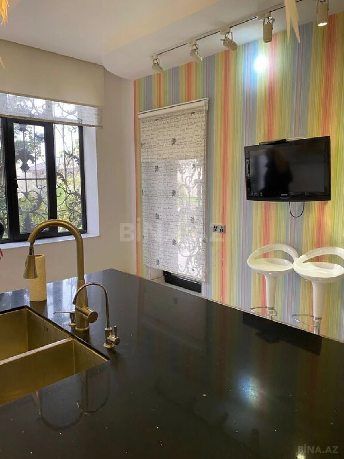 Kirayə verilir 5 otaqlı həyət evi 320 m²