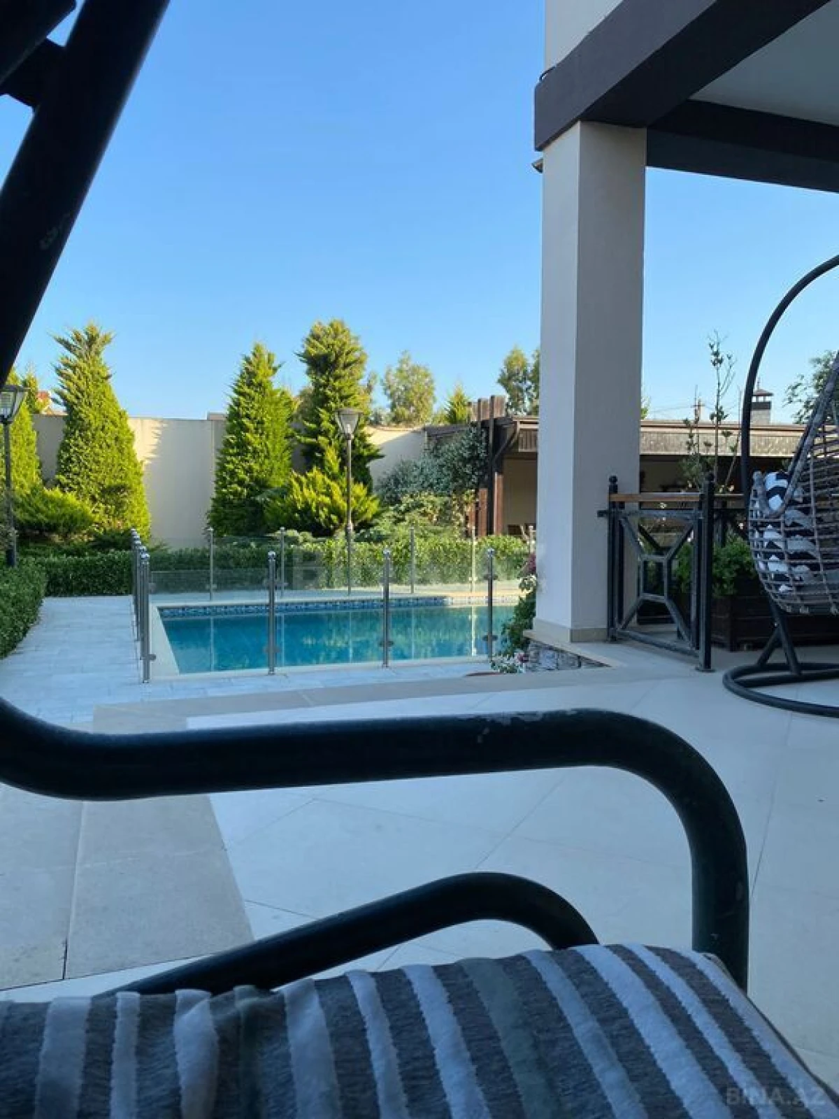 Kirayə verilir 5 otaqlı həyət evi 320 m²