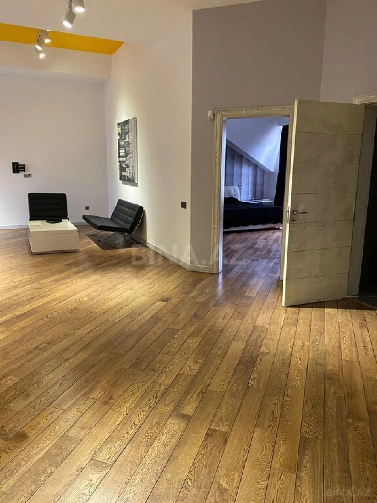 Kirayə verilir 5 otaqlı həyət evi 320 m²