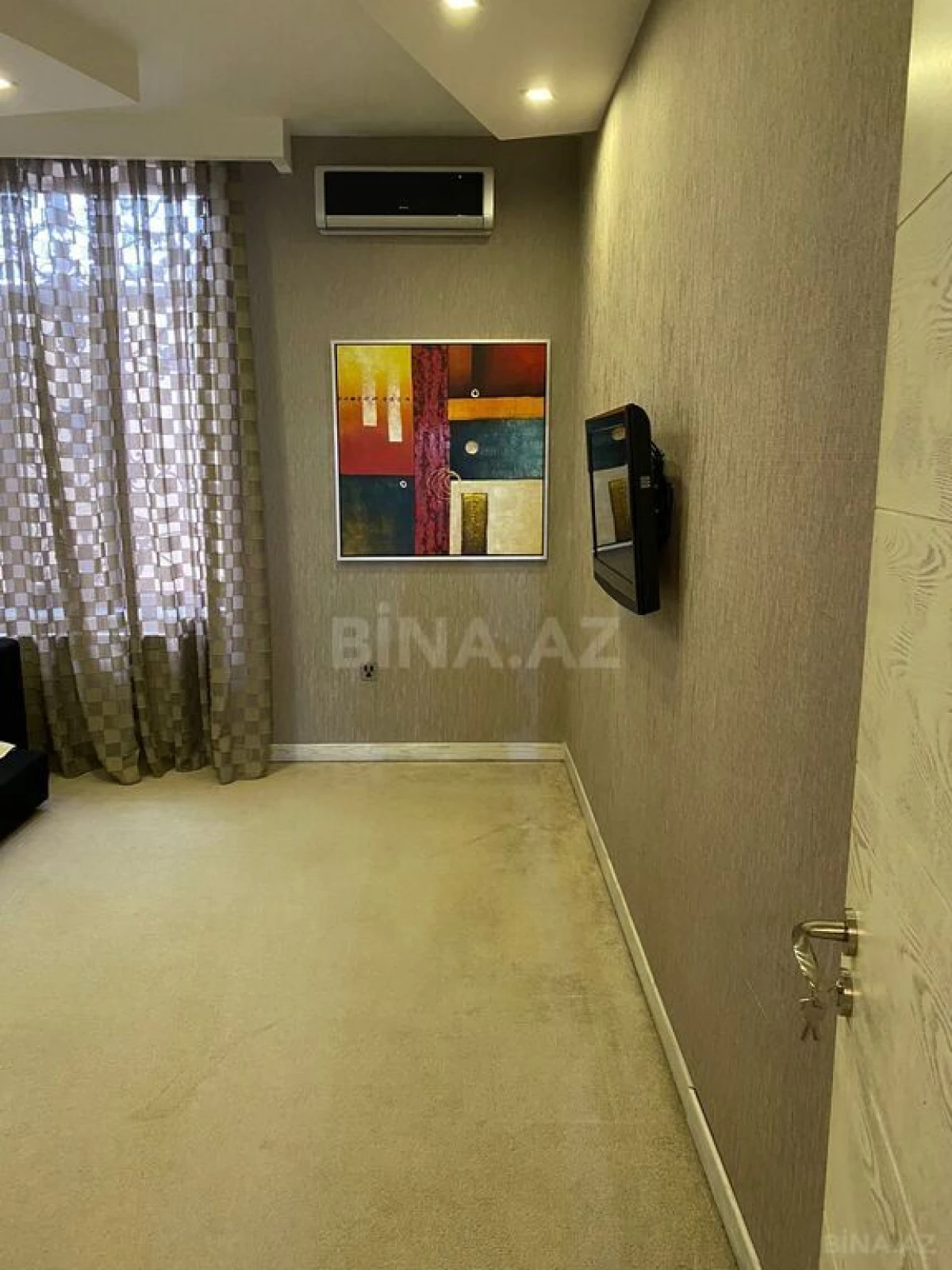 Kirayə verilir 5 otaqlı həyət evi 320 m²