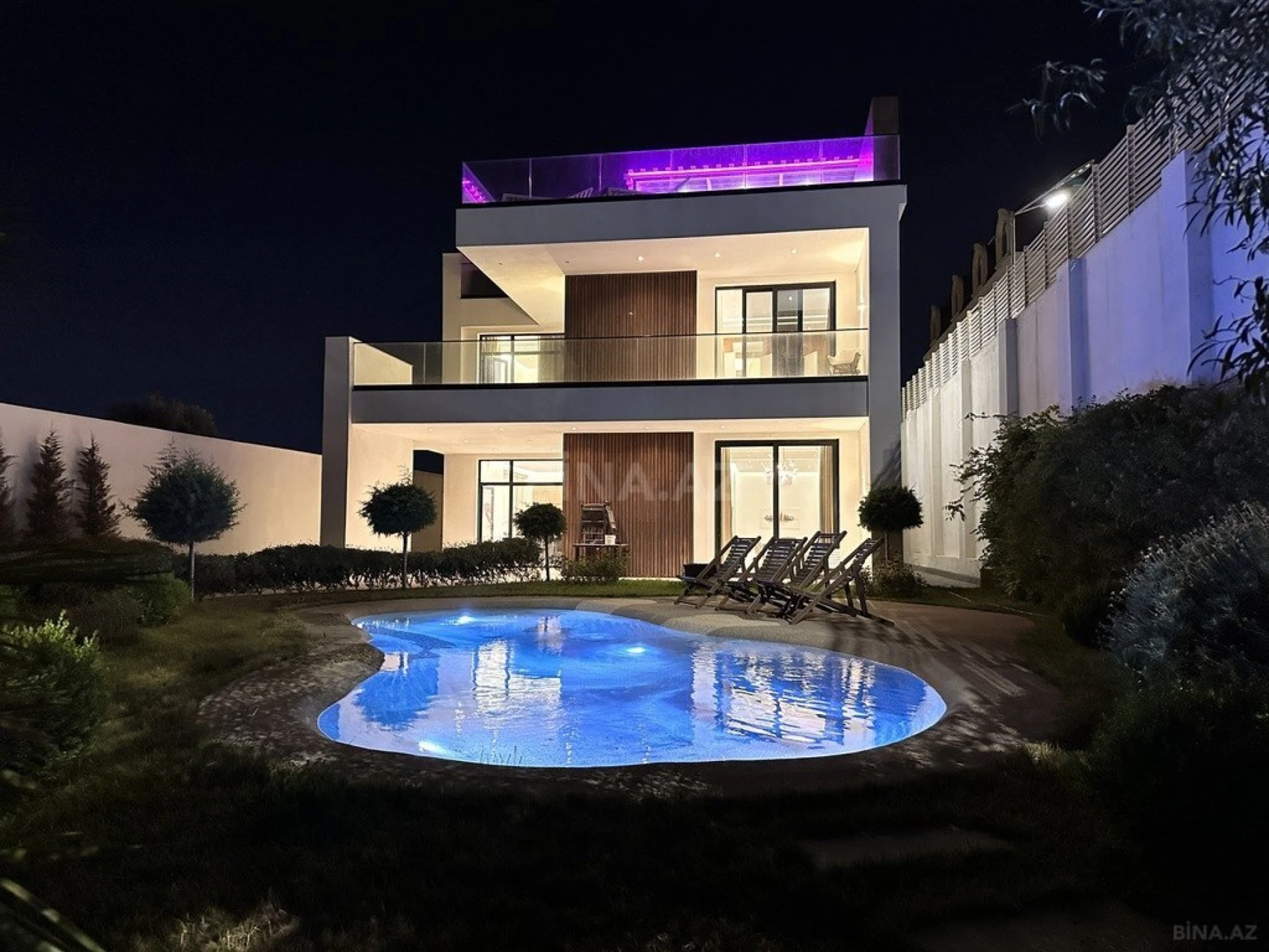 Kirayə verilir 5 otaqlı həyət evi 380 m²