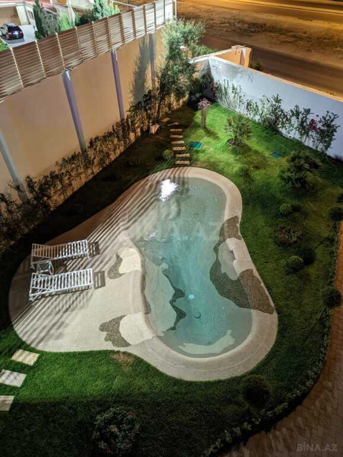 Kirayə verilir 5 otaqlı həyət evi 380 m²