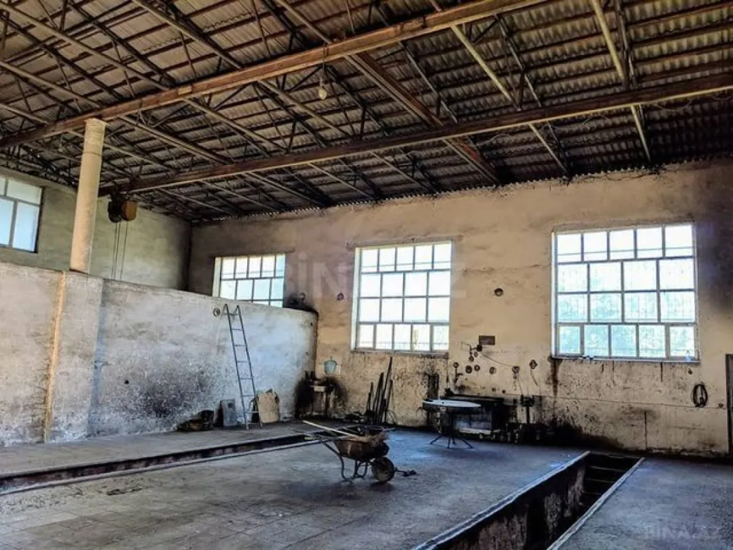 Satılır obyekt 500 m²