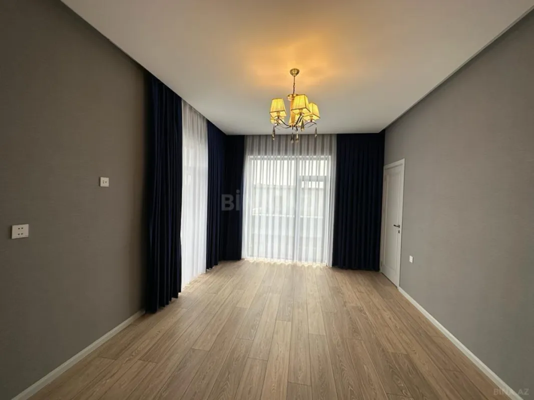 Satılır həyət evi 400 m²