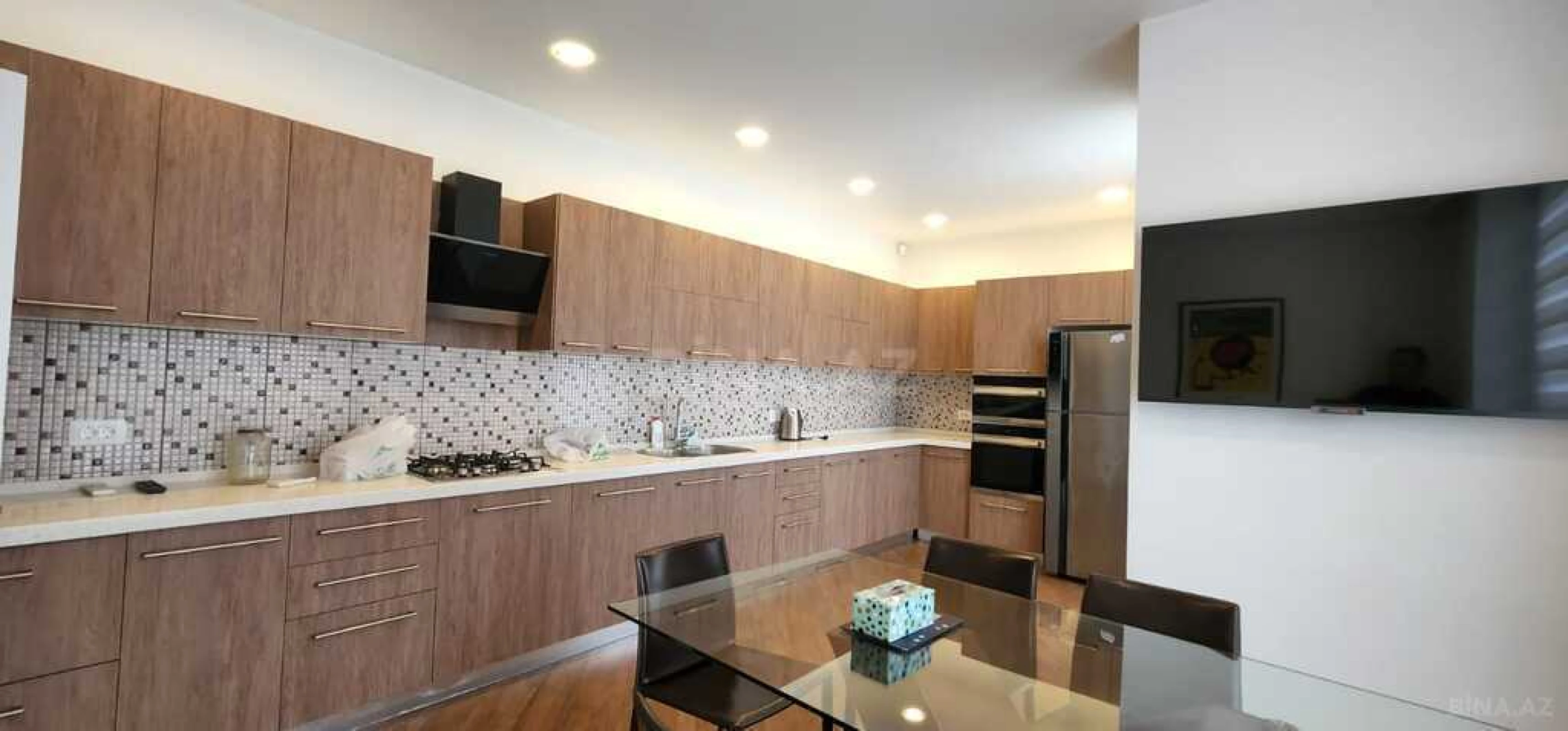 Satılır həyət evi 350 m²