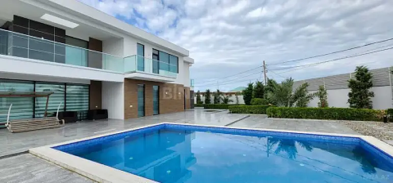 Satılır həyət evi 350 m²